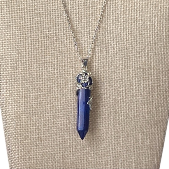 Lapis Lazuli Pendant Necklace - Picture 3 of 3